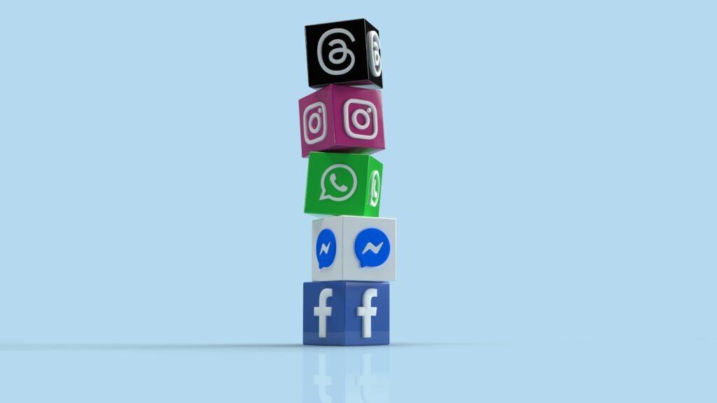 Programgeeks social media news